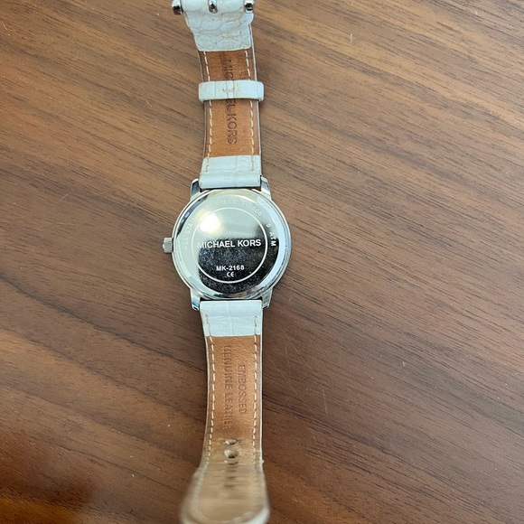 Michael Kors Silver and Cream Watch with Crystal Accents - Picture 5 of 5